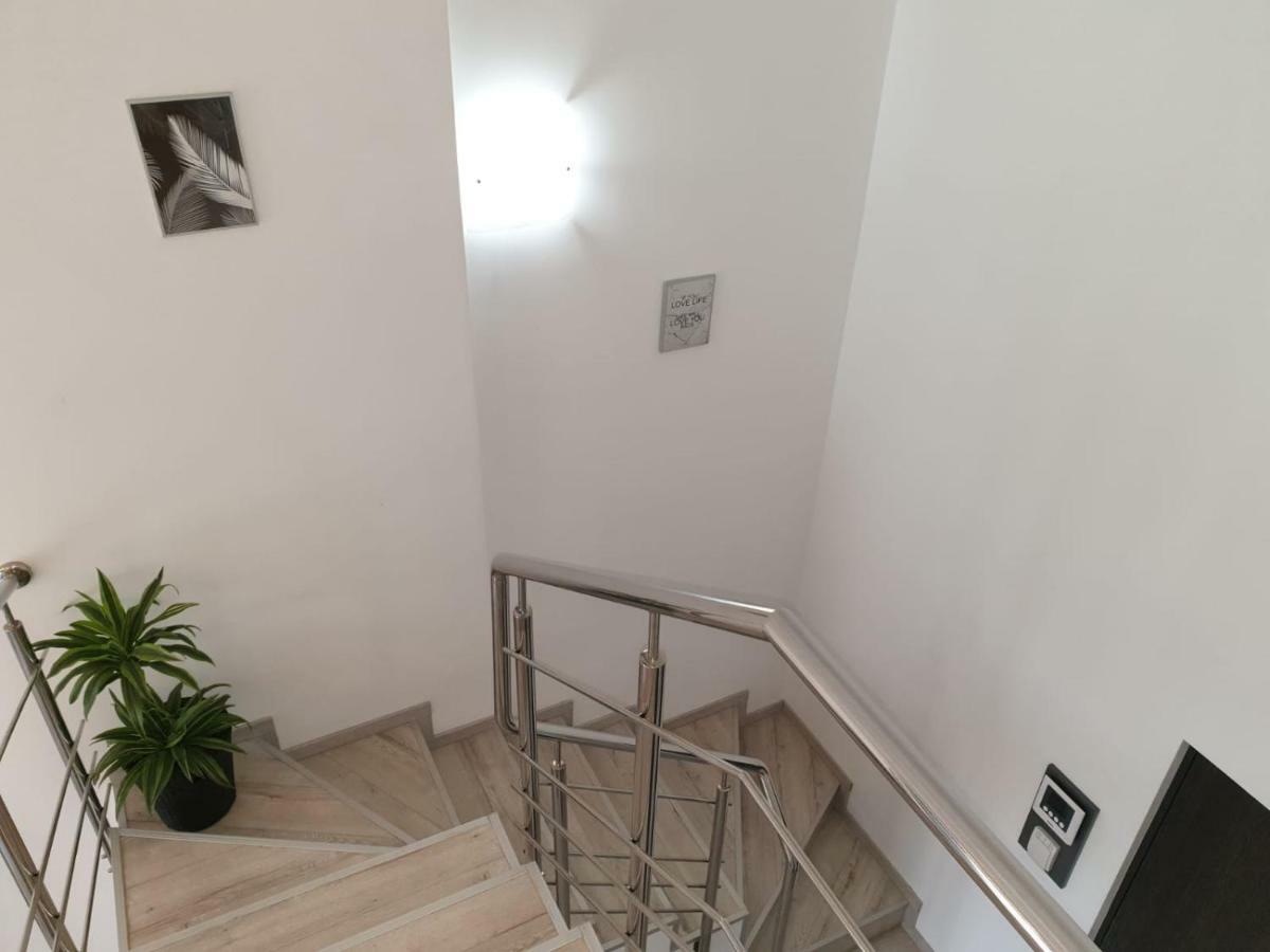 Apartament Ana Premium Διαμέρισμα Oradea Εξωτερικό φωτογραφία